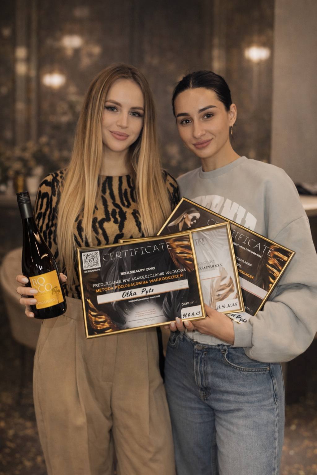 photo_5783129333735034017_w